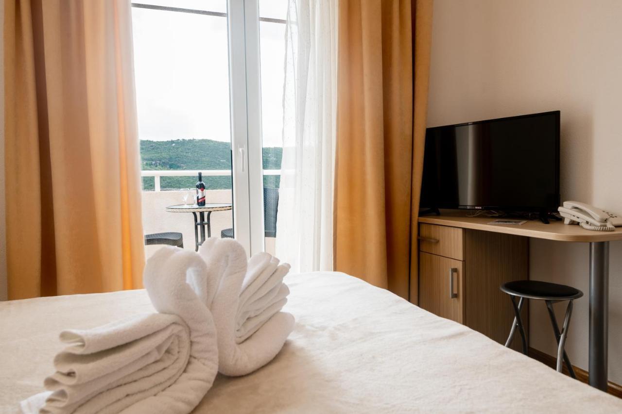 Hotel Ami-M Neum Ngoại thất bức ảnh